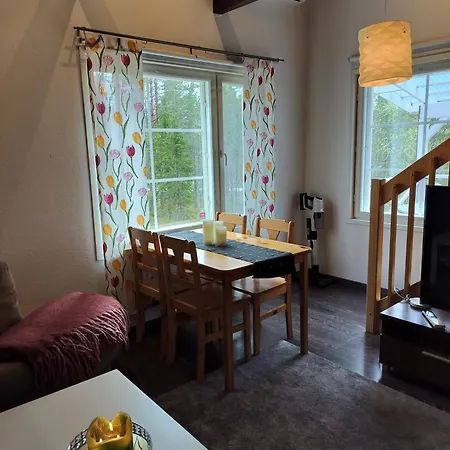 Apartman Holisko *